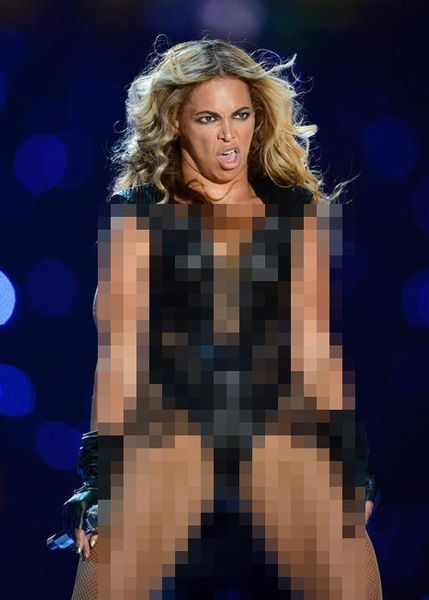 Dziedātāja Beyonce pieprasa izdzēst šīs fotogrāfijas no interneta
